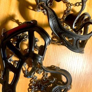 Never used size medium Kathoola microspikes